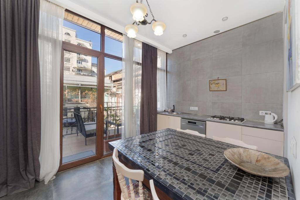 Duplex Opera 3 Apartment Tbilisi Exterior foto